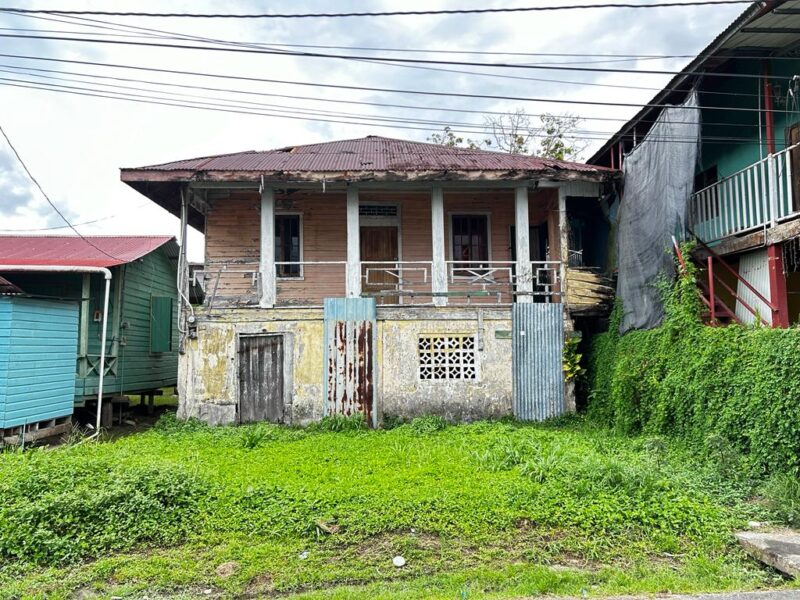 400m2 Titled Lot With Endless Development Possibility in Downtown Isla Colon