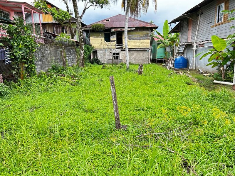 400m2 Titled Lot With Endless Development Possibility in Downtown Isla Colon